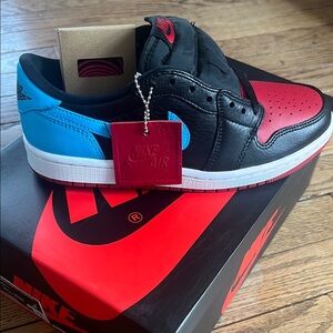 Air Jordan 1 Retro Low OG NC to Chi